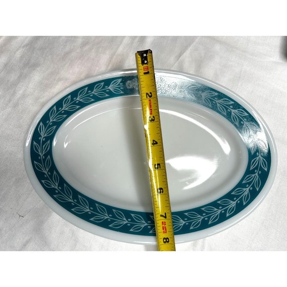 Vgt Pyrex Tableware Serving Oval Platter White Aqua Laurel Leaf 793-20 A 11 in - Picture 3 of 4